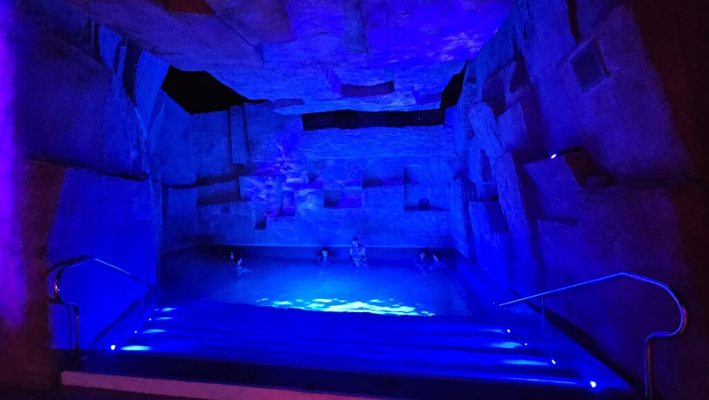 L’Eauculus (Les Abysses de Lumière) at Aquascope, Futuroscope Xperiences – France