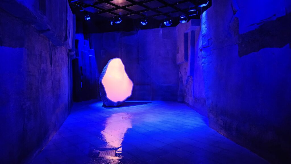 La Source (Les Abysses de Lumière) at Aquascope, Futuroscope Xperiences – France