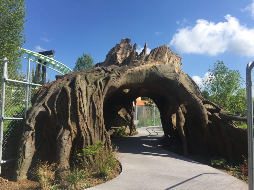 Orochi at Le Parc du Bocasse – France (Photo: Le Parc du Bocasse)